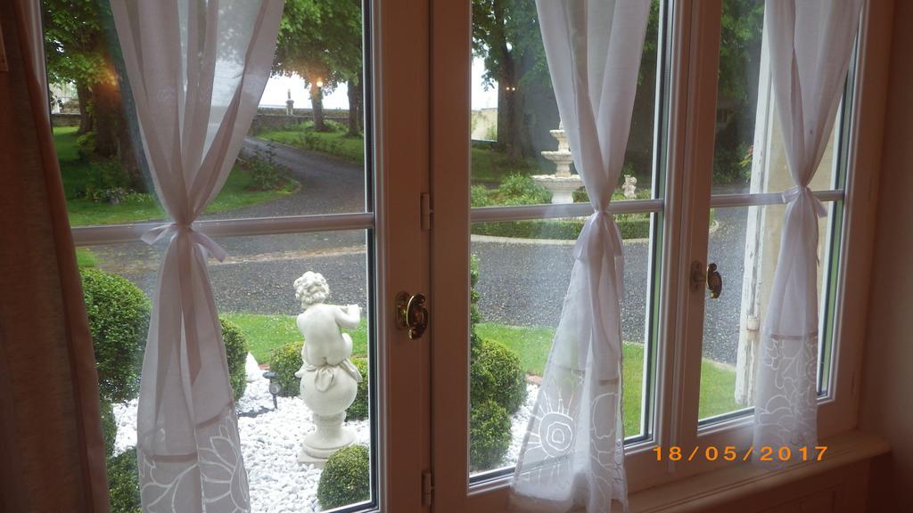 La Part Des Anges Bed & Breakfast Rubercy Exterior photo